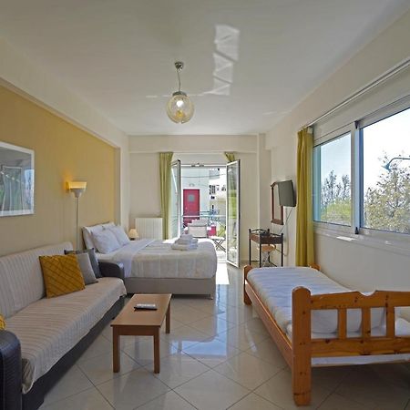 Semiramis Suites With Pool Kalamáta Eksteriør bilde